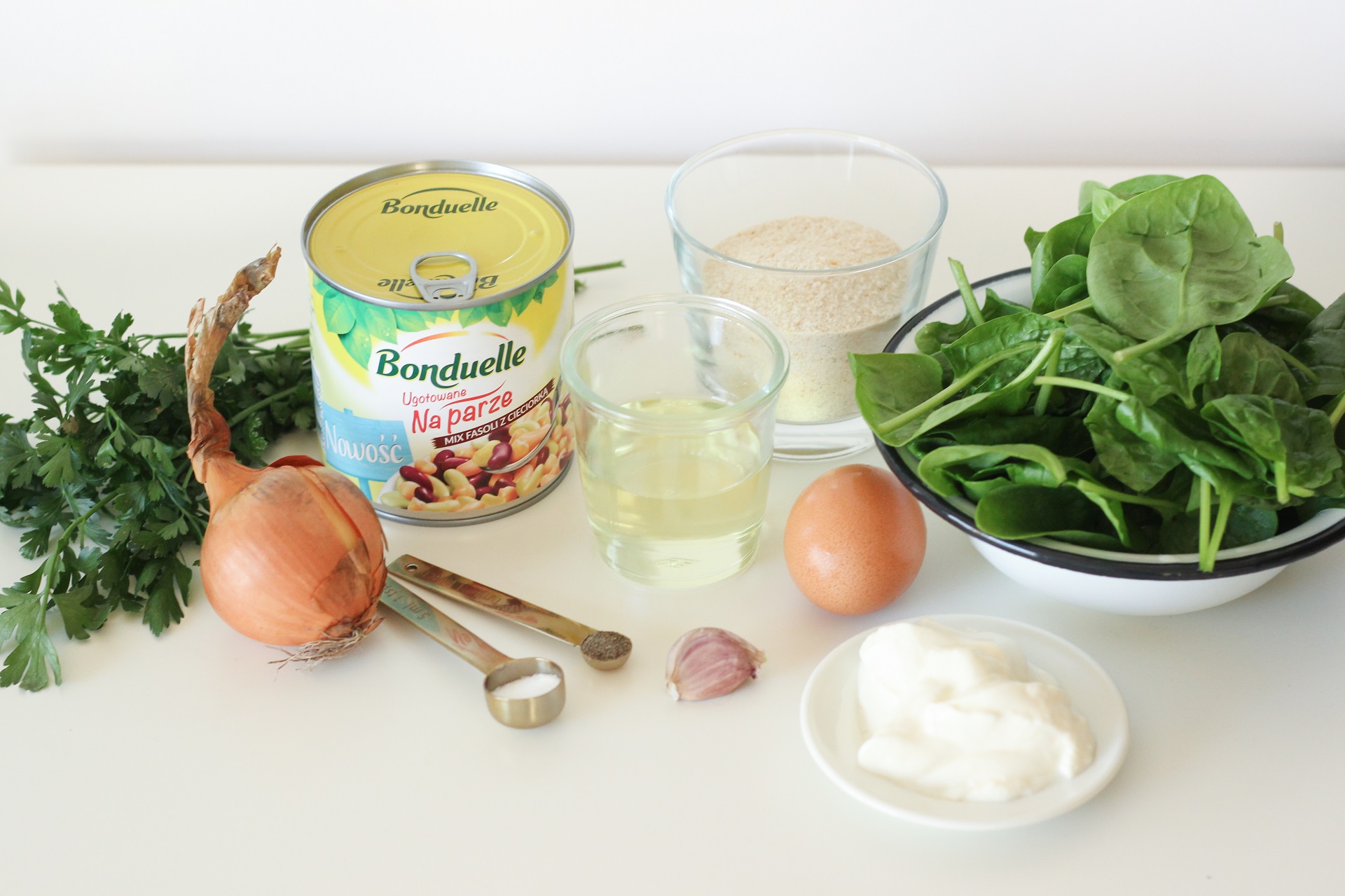 Warzywne kulki w sosie szpinakowym - Składniki