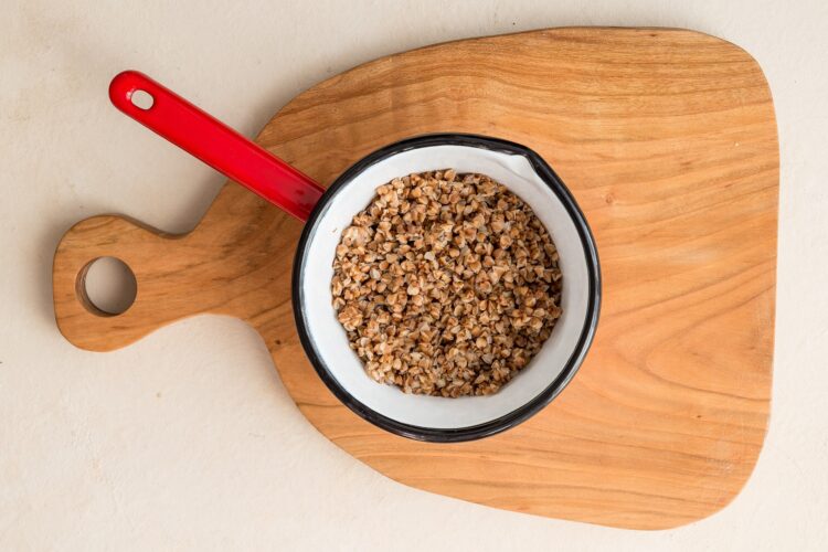 Kotlety gryczane z buraczkami - Krok 1