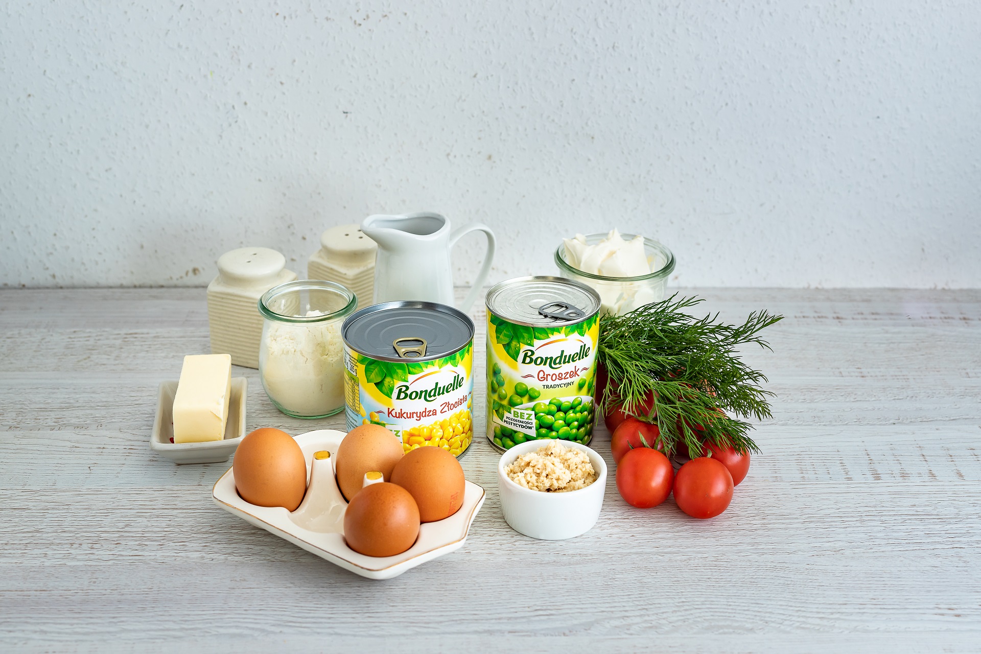 Wieniec ptysiowy z chrzanowym twarożkiem i warzywami - Składniki