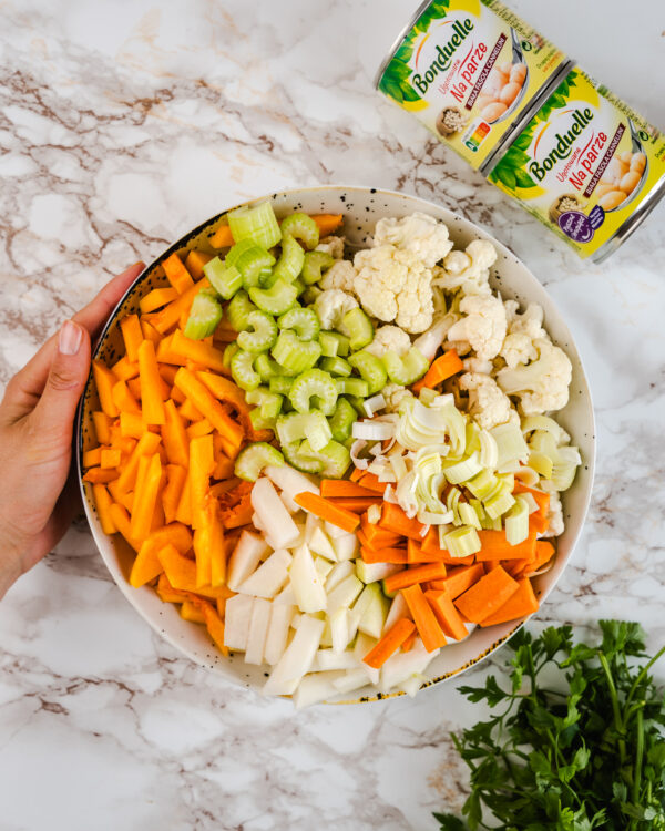 Składniki na zupę białkową z jesiennych warzyw